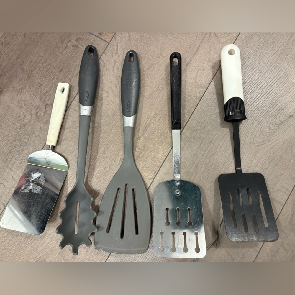 Set of 5 EKCO VTG Metal and Plastic Spatulas Bundle Made In USA